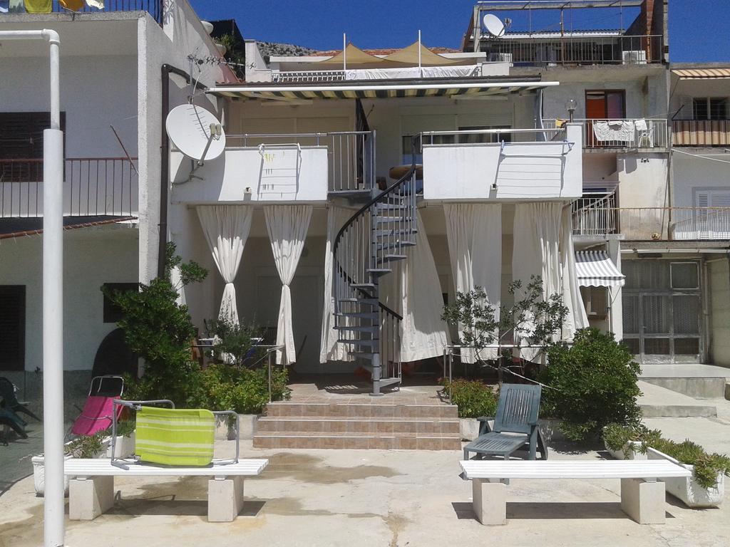 Apartments Toma Bajnice Directly Krilo Exteriér fotografie